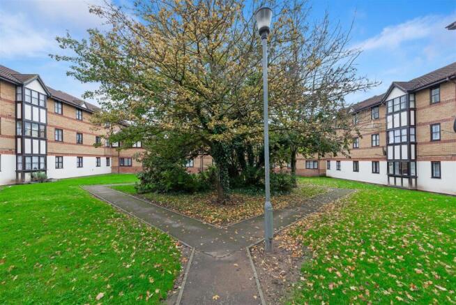 Somerset Gardens 2.jpg