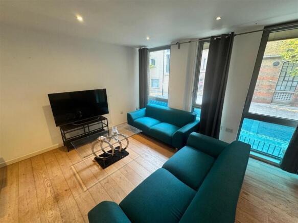 WhatsApp Image 2025-11-05 at 12.53.51 (1).jpeg