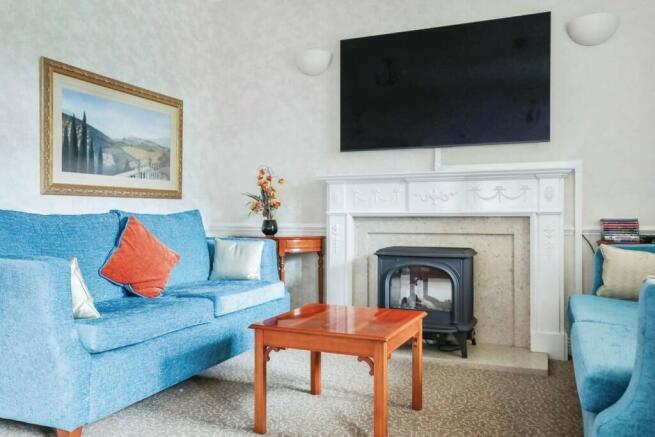 Flat 4 / Communal