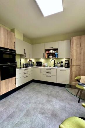 Flat 8