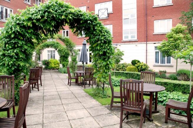 Farthing Court