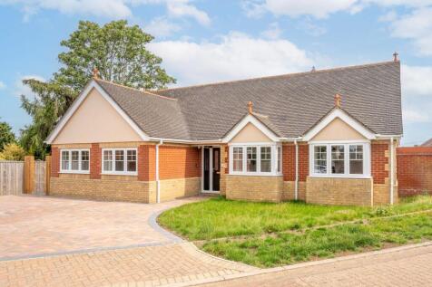 Richards Close, Oulton Broad South