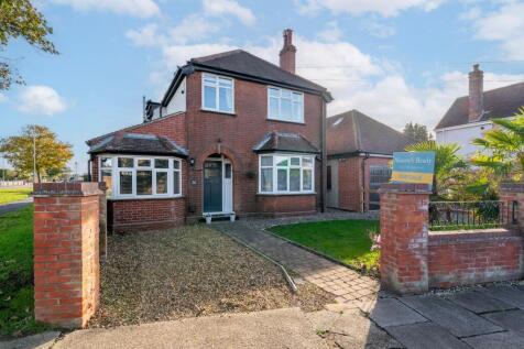 Gunton Church Lane, Gunton