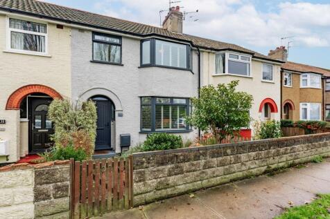 Dell Road, Oulton Broad South