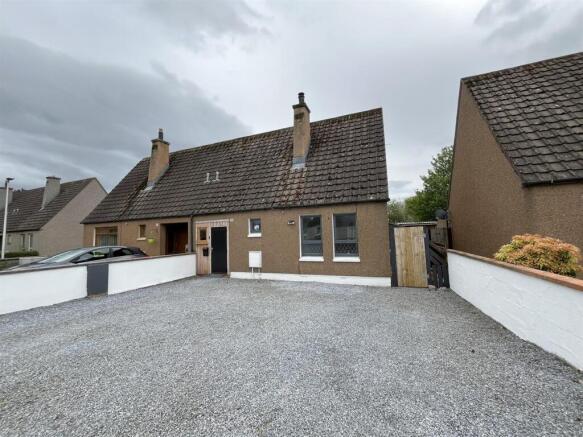 48 Birnie Place, Mosstodloch