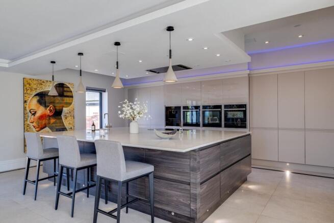 Kitchen/Dining