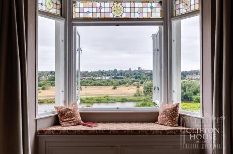 Clifton House, 29 Dee Banks, CH3