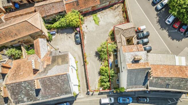 Land New Front Shot T202507070915.jpg