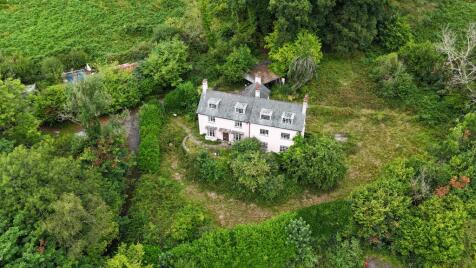 Orchard Hill, Bampton, Tiverton, Devon EX16 9HJ