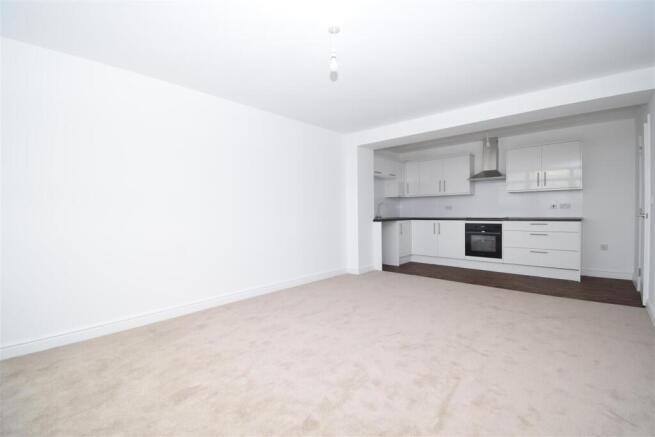 kitchen/lounge