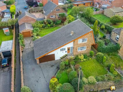 Kirkgate, Hanging Heaton, Batley