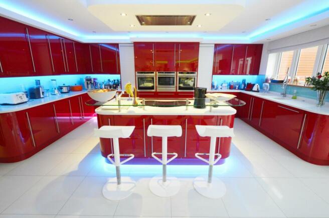 Luxury Fitted Kitchen/BreakfastRoom