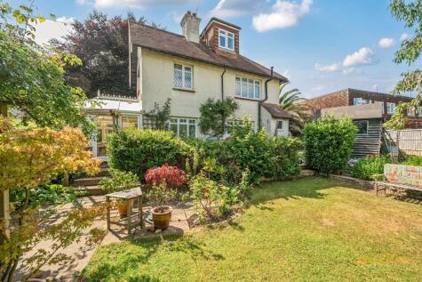 The Street, East Preston, BN16