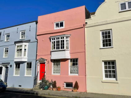 St Thomas's Street, Old Portsmouth, Hampshire, PO1 2EZ