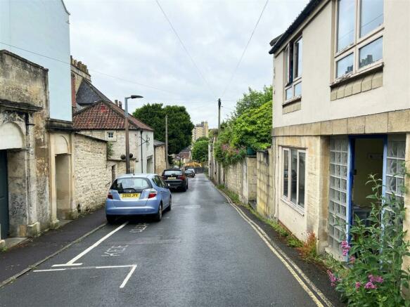 2 - Townhouse in Bath for Auction.JPG