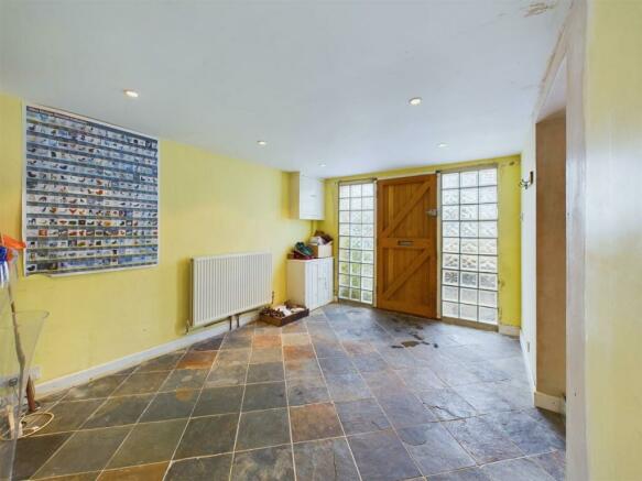 3 - Townhouse in Bath for Auction.jpg