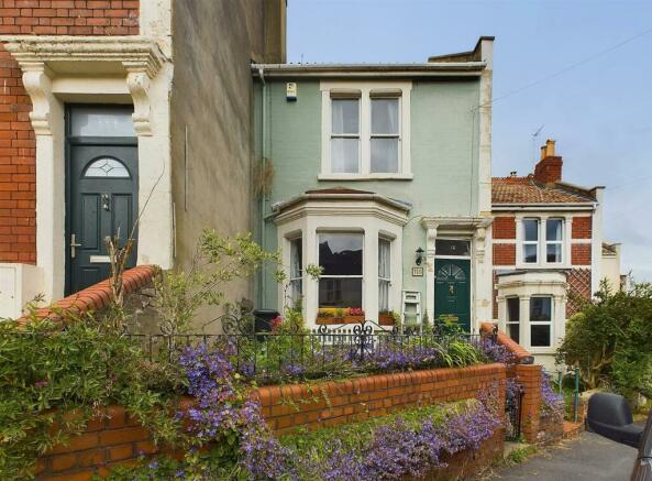 1 - Terraced House for Auction, Windmill Hill.jpg