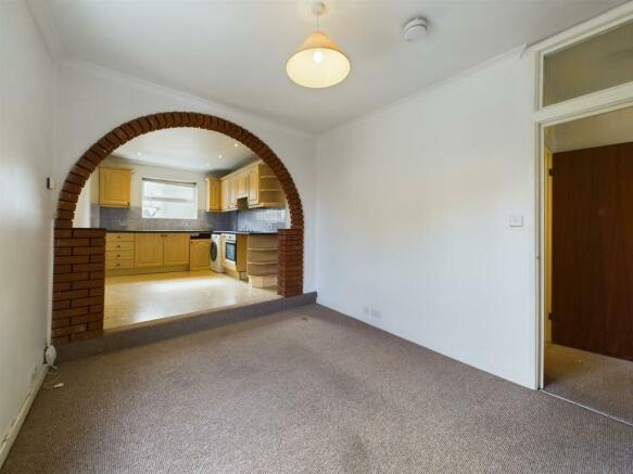 1-BEDROOM FLAT FOR AUCTION - BEDMINSTER (2).jpg