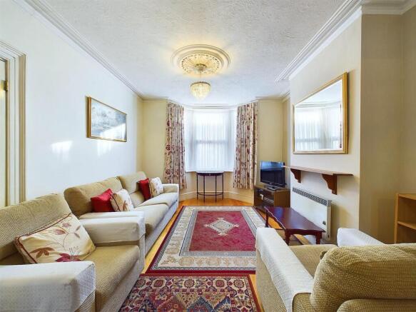 2 - Three Bed Terrace Franklyn Street.jpg