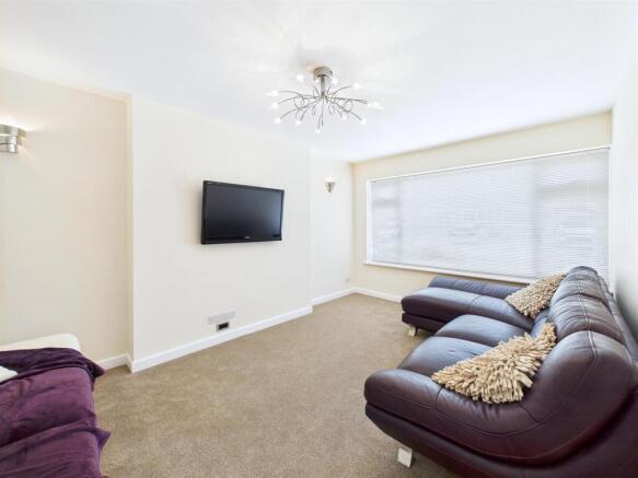 2 - Semi-detached House for Auction, Hengrove.jpg