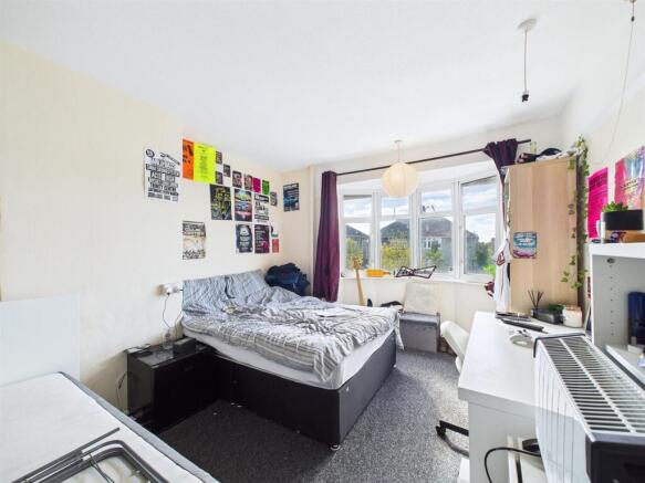 3 - 4 bedroom HMO.jpg