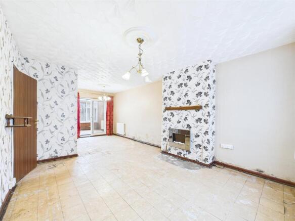 2 - 3-Bed Semi in Yate.jpg