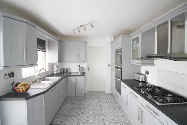 Kitchen.JPG