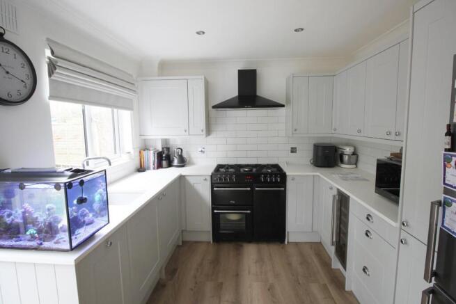 Kitchen 1.JPG