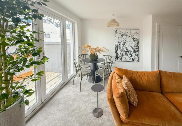 Living Room / Kitchen