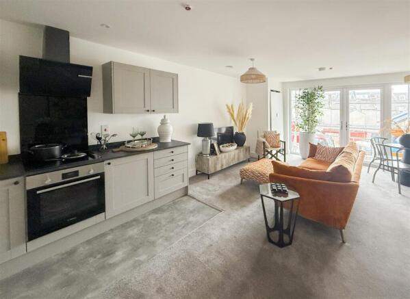 Living Room / Kitchen