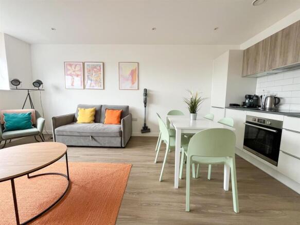 Living Room / Kitchen