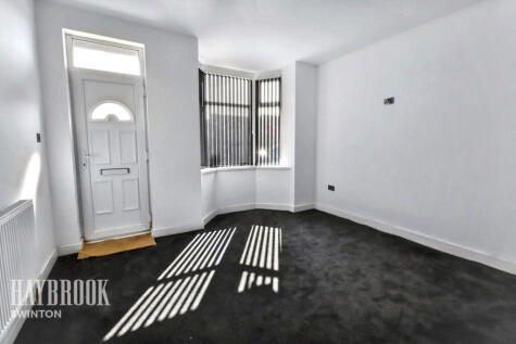 Queen Street, Swinton