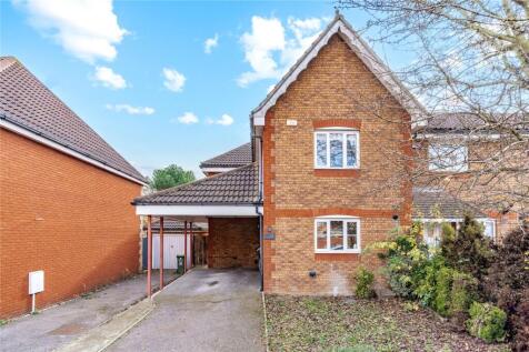 Dandelion Close, Rush Green, Romford, RM7