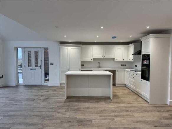 LIVING KITCHEN