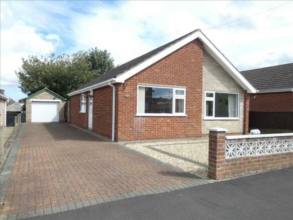 3 Bedroom Detached Bungalow For Sale In Chestnut Road Waltham Grimsby