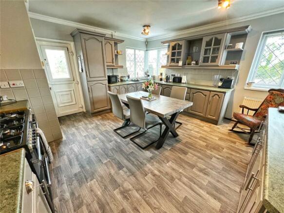 Kitchen/Dining Room