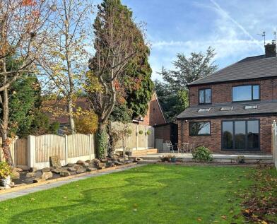 Oldham Road, Ashton-under-Lyne, Greater Manchester, OL7