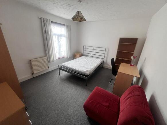 bed4.jpg