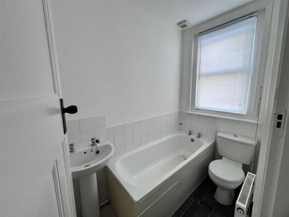 Bathroom.jpg