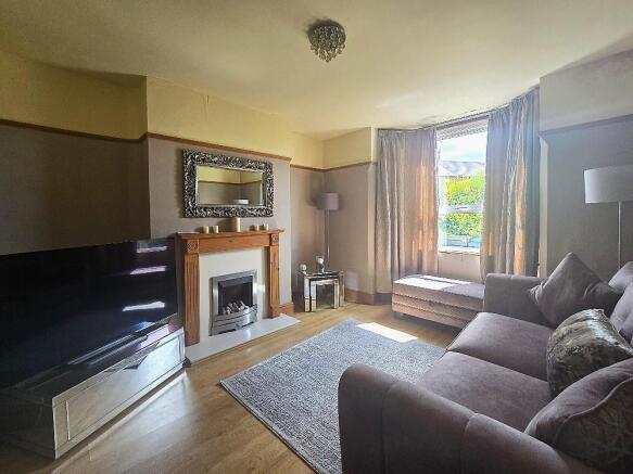 Dawson Road, Stoke Green - Lounge