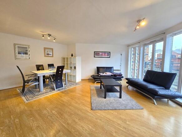 Riley House, CV Central - Lounge-Dining Room