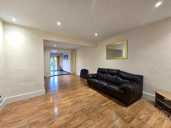 Oldham Avenue, Wyken - Through Lounge-Dining Room