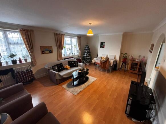 WhatsApp Image 2025-12-19 at 14.02.51 (2).jpeg