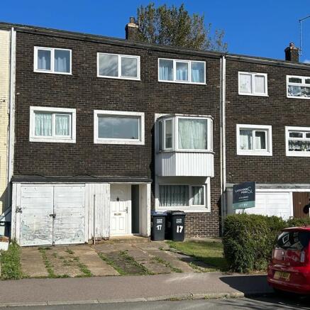 17 Northdown Road, Hatfield.JPG