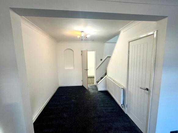 WhatsApp Image 2025-11-20 at 09.38.18_a3e34b45.jpg