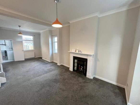 WhatsApp Image 2025-11-26 at 12.31.04_eb9bf200.jpg