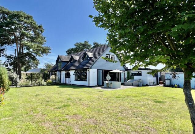4 bedroom Detached for sale