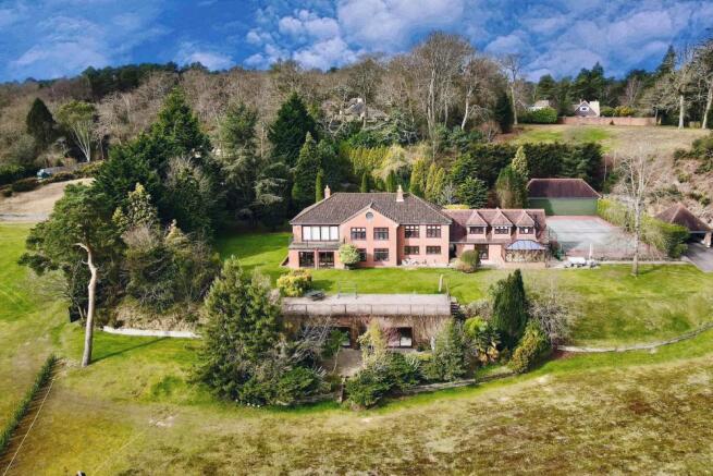 7 Bedroom Riverside House for Sale