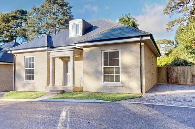 3 bedroom Detached Bungalow for sale