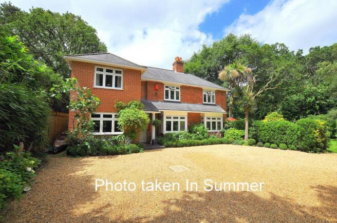4/5 Bedroom Detached House for Sale